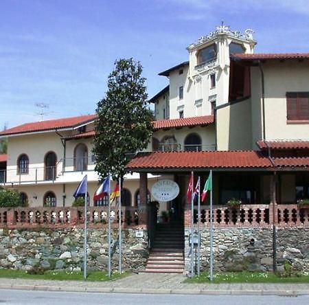 Hotel Ristorante Taverna Verde Piverone Zewnętrze zdjęcie
